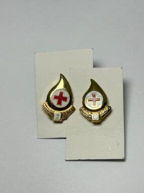 Lot of 2 American Red Cross Blood Donor 2 & 3 Gallon Lapel Pins Drop Shaped